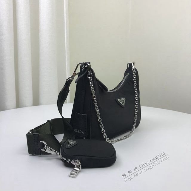 prada女包 普拉達2020新款nylon Hobo手拎包 時尚百搭 prada腋下包 1BH204 Prada單肩斜挎包  pyd2381